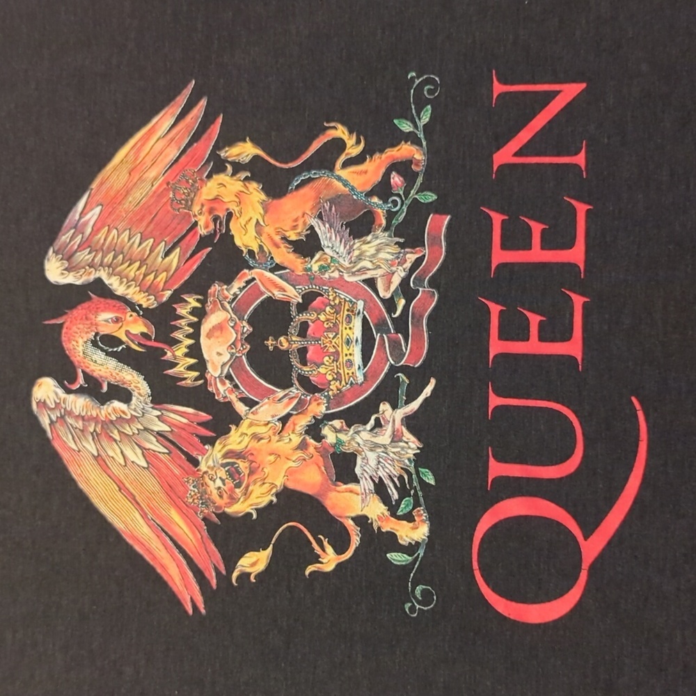 Queen graphic tee NWT - Picture 4 of 8